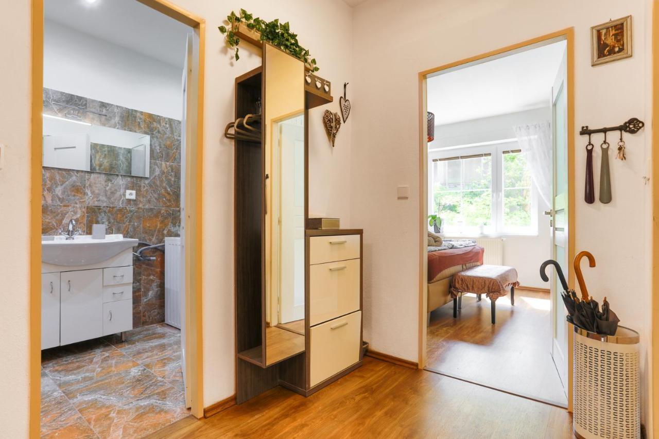 Apartment Carla Karlsbad Exteriör bild
