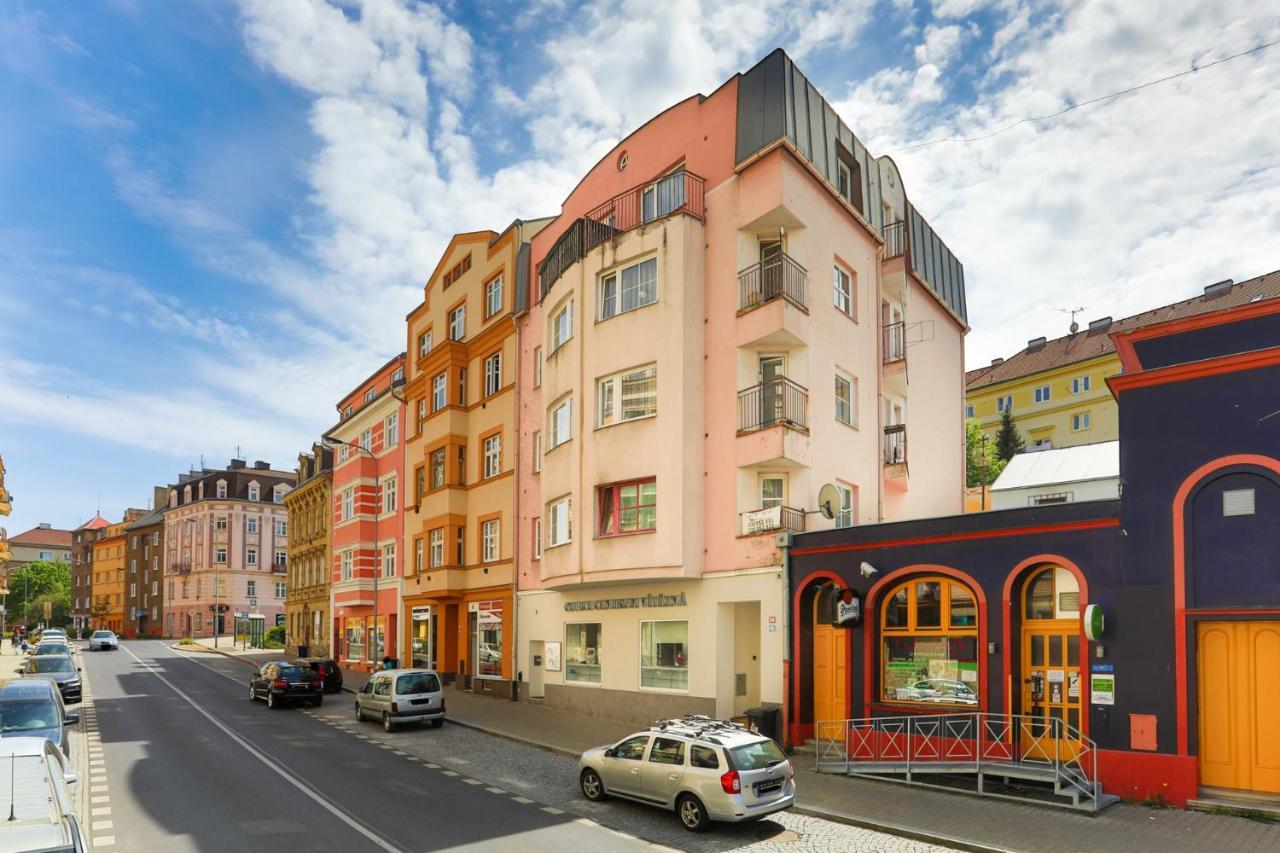Apartment Carla Karlsbad Exteriör bild
